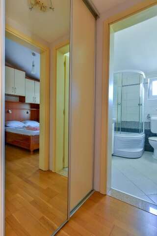 Апартаменты Apartments Srzentic Петровац Апартаменты с 1 спальней-7