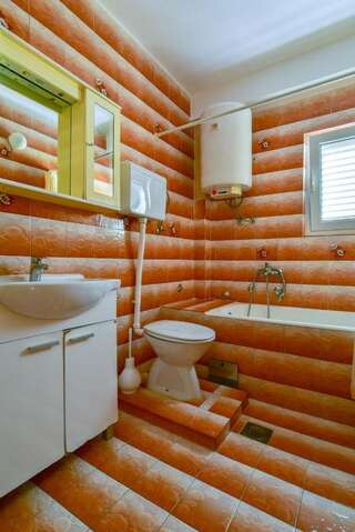 Апартаменты Apartments Srzentic Петровац Апартаменты с 2 спальнями и террасой-10