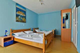 Апартаменты Apartments Srzentic Петровац Номер-студио с балконом (для 3 взрослых)-3