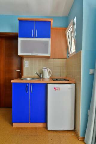 Апартаменты Apartments Srzentic Петровац Номер-студио с балконом (для 3 взрослых)-14